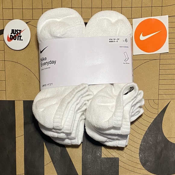 Nike dri-fit Everyday cotton cushioned No Show Ankle socks 6 pair pack - Picture 3 of 16